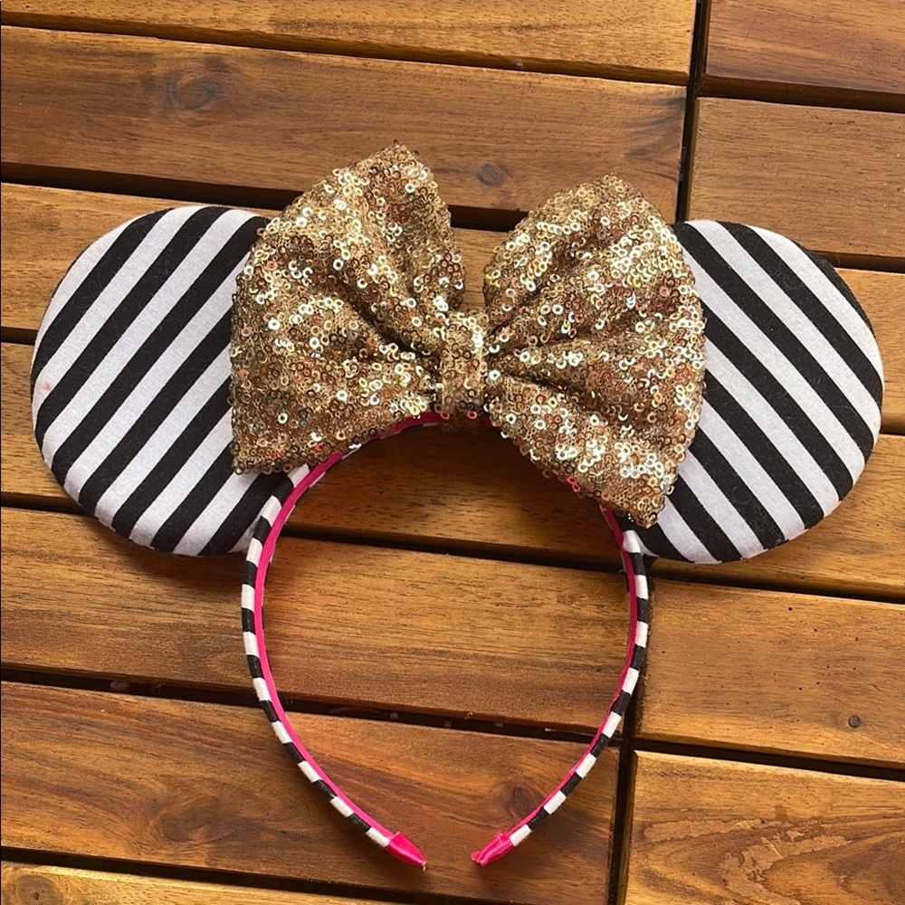 Black white and gold Minnie Mickey ears sparkly bow